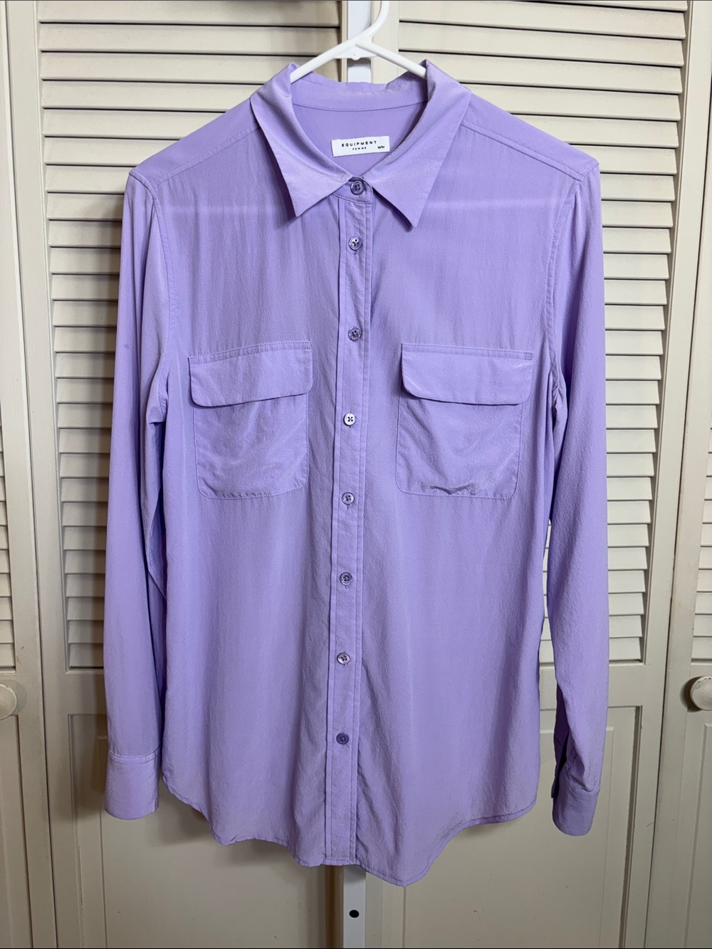 Equipment Lavender Slim Signature Silk Shirt Medium